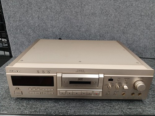 Sony dtc za5es dat - sony, es