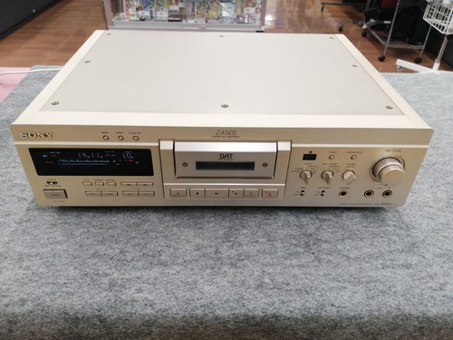 Sony dtc za5es - dat, es