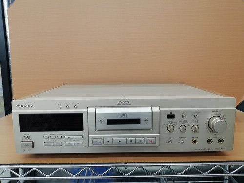 Sony dtc za5es dat - deck, es