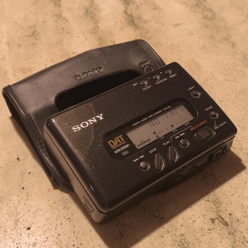 Sony tcd dat - sony, walkman